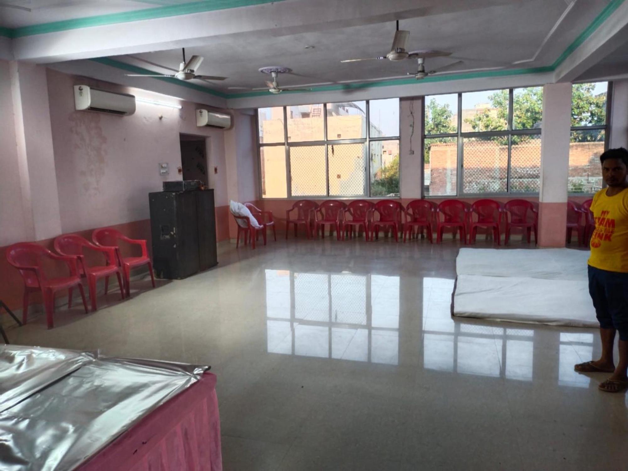 Goroomgo Varanasi Paradise Varanasi - Parking & Restaurant Available - Perfect Location And Comfortable Room 外观 照片